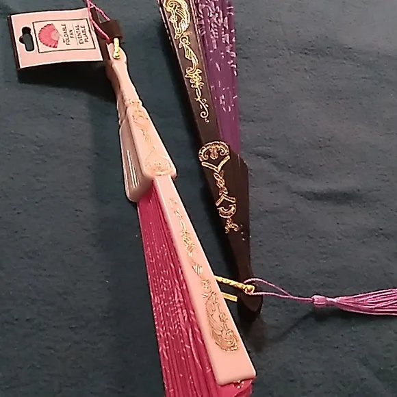 Foldable fan 2×$6 - Picture 4 of 4